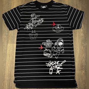 Space alien graphic tshirt